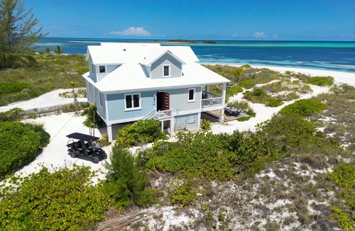 Spanish Wells Villa | Luxury 5BR Beachfront Villa “This Is It” + free premium 6-Seater Golf Cart