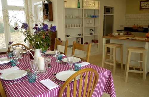 Witney House | Luxury barn conversion on rural Cotswolds farm with swimming pond
