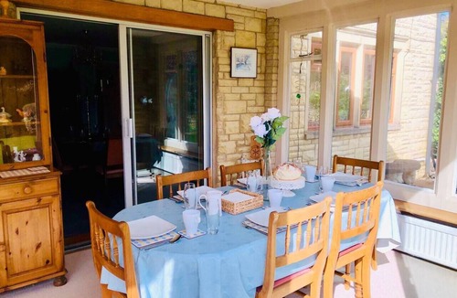 Bourton-on-the-Water House | Luxury, Central, Bourton-on-the-Water sleeps 6-11*