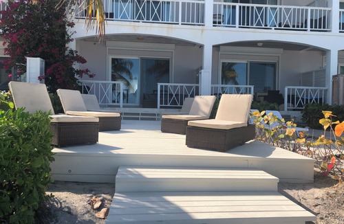 Palm Cay House | LUXURY DESIGN COZY BEACH HOUSE FULLY RENOVATED 5 Stars L