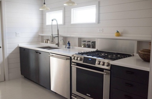 Dunmore Town House | Luxury Dunmore Town Home w/Heated Pool