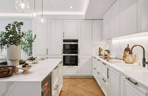 Ascot Apartment | Luxury Gated 3BR Stay in Ascot - By Tempstay