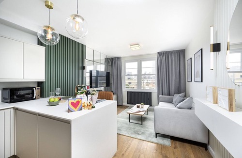 Newington Apartment | LUXURY, LONDON BRIDGE, 2 BEDROOM APARTMENT, SOUTHWARK.