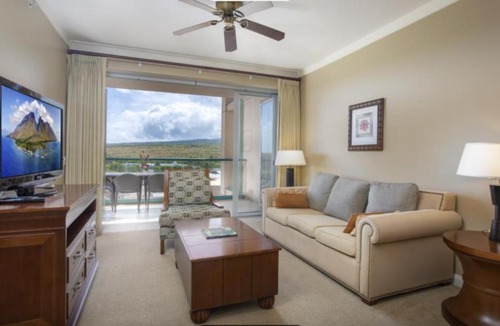 Honokowai Apartment | LUXURY mountain view resort condo with large private balcony