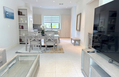 Westwind Apartment | Luxury New - 1bd - Gated - Pool - Beach and Gym access - High Speed Internet