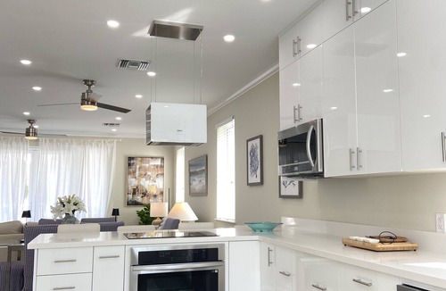 Palm Cay House | Luxury townhouse in gated community steps away from the beach and pool