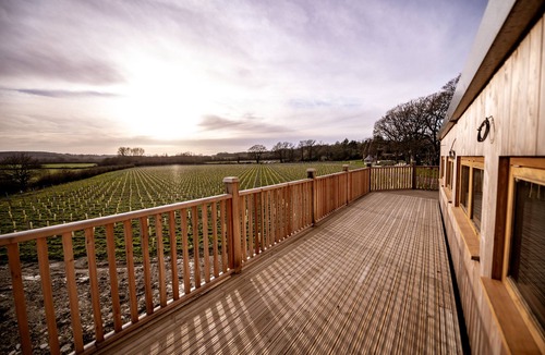 Ewhurst Green RV Rental | Luxury under canvas at Oastbrook