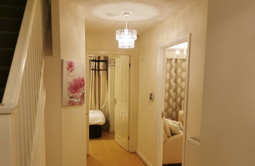 Luton Hotel | Macpherson House