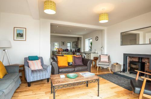 Rhyd-y-clafdy House | Maes Teg