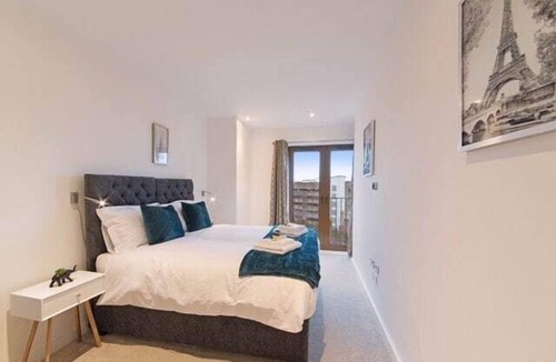 St Albans Apartment | *Magnificent |KingBed |Wi-Fi | Short & Long Stays*