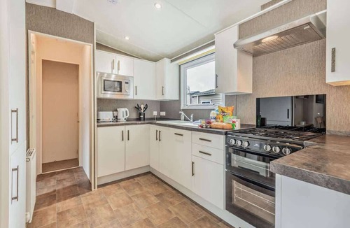 Milford on Sea House | Maple Brook Gorgeous Holiday Lodge Near New Forest