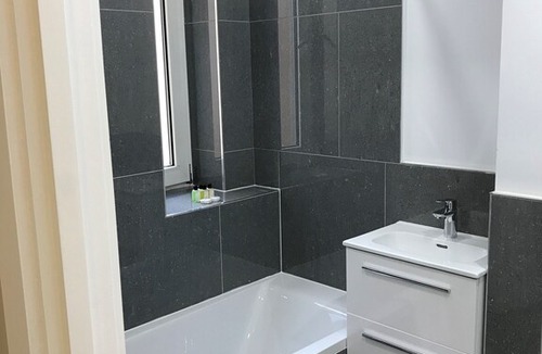 Brompton & Hans Town Apartment | Marvellous Studio in Chelsea for up to 2 - CC