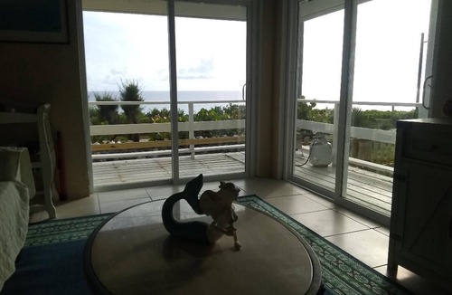 Rainbow Bay House | Mermaids with great views of the Atlantic Ocean