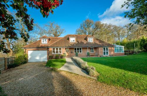 Stuckton House | Mews Hill, 5 bedroom New Forest Holiday Cottage