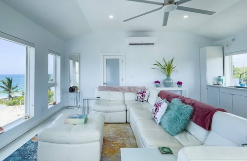 Governor's Harbour Villa | Mika's Resort - Penthouse