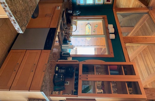 Captain Cook House | Milolii Whale House with Spectacular Ocean View!