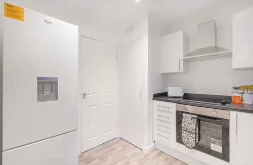 Middlesbrough House | Modern 2BR | Middlesbrough | Parking