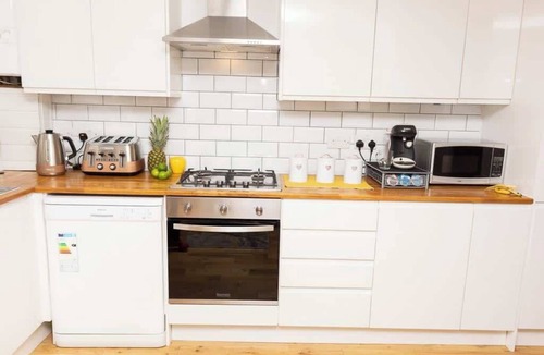 Seven Dials Apartment | Modern 4 bedroom flat, Near Brighton Station