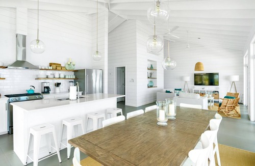 William's Town Cottage | Modern Beachfront Cottage