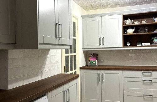 Cambridge House | Modern House nr Cambridge with Parking & Garden