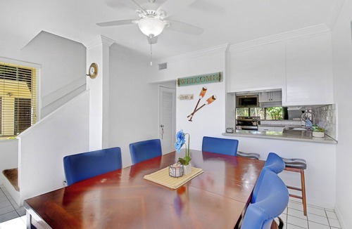 Paradise Island Apartment | Modern Oasis 5min->Atlantis, Restaurants & Beach
