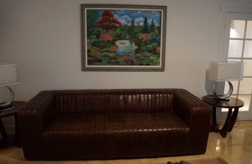 Nassau House | Modern Property located in a Quiet Community 5 Minutes Walk to the Private Beach