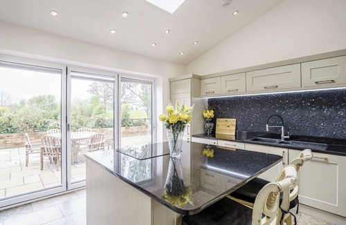 Congleton Apartment | Modern spacious barn conversion with stylish finish.