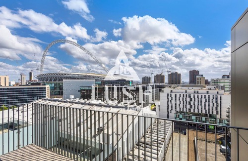 Wembley Park Apartment | Modern, Stylish 2bedroom & 2 Bath PENTHOUSE Apartment next to Wembley Stadium!