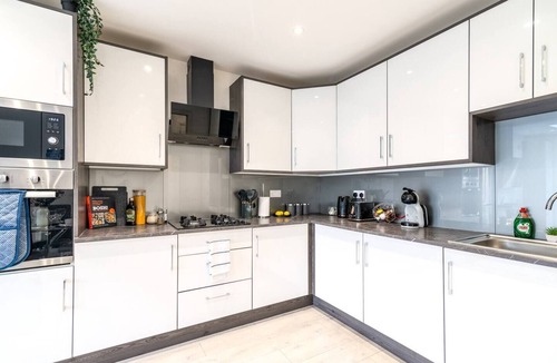 Harrow Apartment | Modern Two Bedroom Apartment in Harrow
