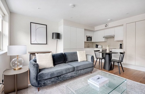 Waterloo Apartment | Modern Waterloo 2BR open plan with Balcony on Lower Marsh, by Blueground