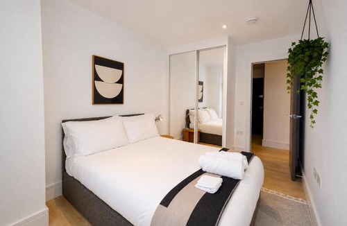 Wembley Park Apartment | Modern Wembley Stadium Apartment by Just Reside London