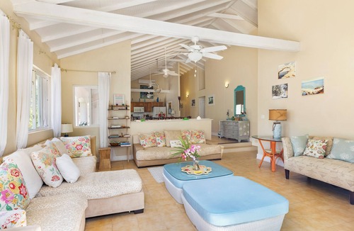 Gregory Town House | Moonflower on Beautiful Gaulding Cay Beach