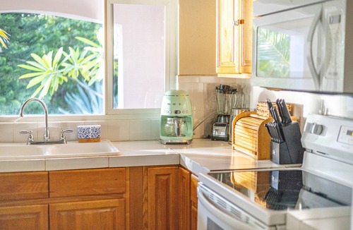 Gregory Town House | Moonflower on Beautiful Gaulding Cay Beach