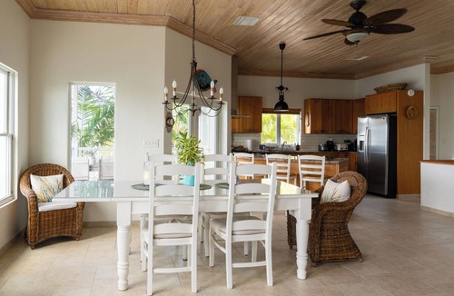 Hartswell House | Moriah Harbour-Thevine House-private dock & pool.By ocean,amazing view & scenery