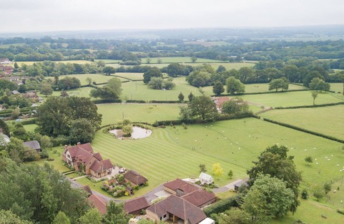 Ewhurst Green Apartment | Motor House Loft - beautiful loft conversion in lovely rural location by Bloom Stays
