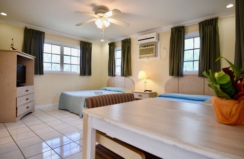 Kemps Bay Other | Nathan's Lodge