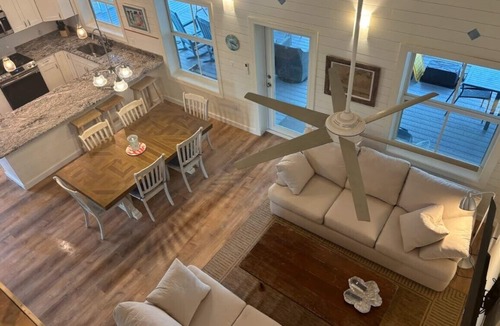 Hope Town House | New Beachfront 4BR 3BA Luxury Home/Walk to Town & Private Dock