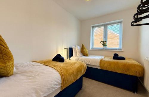 Wellingborough House | NEW Build Parking Wifi Contractors