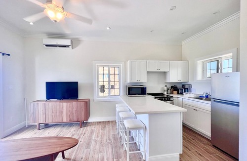 North Palmetto Point House | New Cottage on Banks Rd, Pink Sand Beach, Walk to Restaurant/Bar
