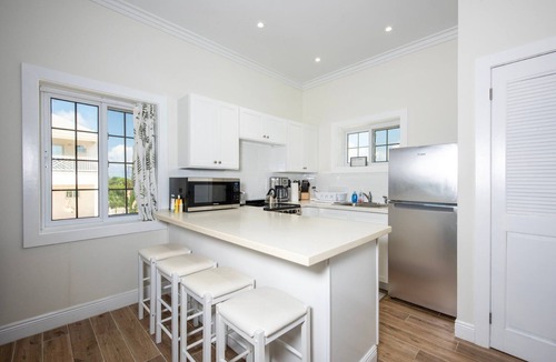 North Palmetto Point House | New Cottage on Banks Rd, Pink Sand Beach, Walk to Restaurant/Bar