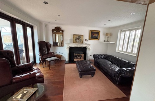 Littlehampton House | New listing .Delightful 5 bedroom house. Near Ham Manor Golf course Angmering.