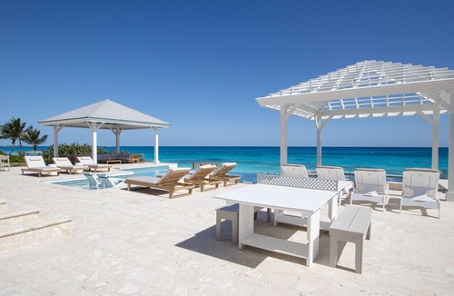 Farmer's Hill House | New Luxury Beachfront Home. nYour Private Paradise Awaits!