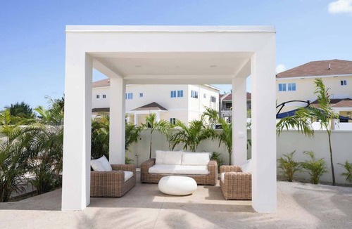 Nassau House | NEW Luxury Condo/Pool/Location/Baha Mar UNIT 3