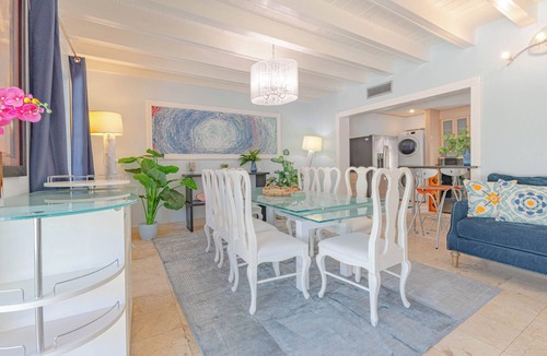 Nassau House | NEW: Oceanfront 5BR House sleep 13 - Pool, Cable Beach, Private Patio