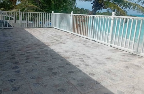 Steventon Apartment | Newly Listed Beachfront Open-Concept Accommodation with Beautiful Views!