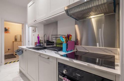 Arbury House | Newly refurbed 3Bed Annexe - With Parking!