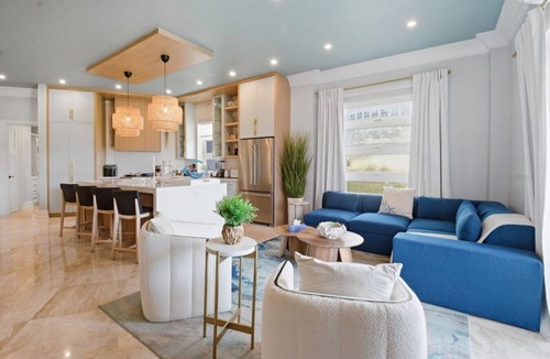 Nassau Condo | Newly Renovated Modern 2BR - Next to Baha Mar