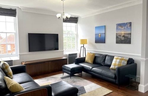 Whitstable Apartment | No 4 Stylish Contemporary Seaside Apartment