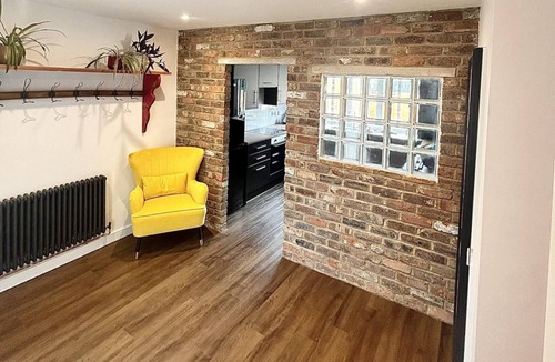 Northampton House | Northampton Oasis - 4 Bedroom House