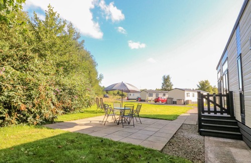Yealand Conyers Cottage | NUMBER 15, pet friendly, character holiday cottage in Carnforth